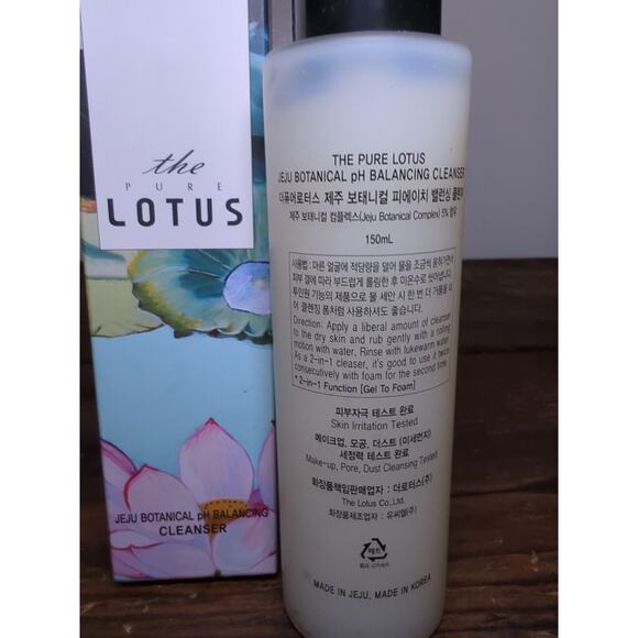 Jeju Botanical PH Balancing Cleanser 200ml The Pure Lotus NIB - Picture 3 of 3